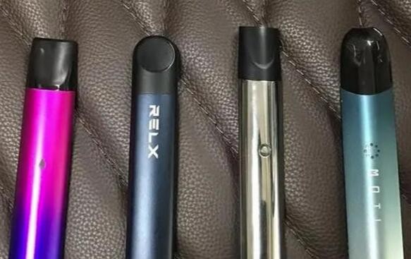 無孔 304 不銹鋼折彎凸角鉸鏈:304不銹鋼